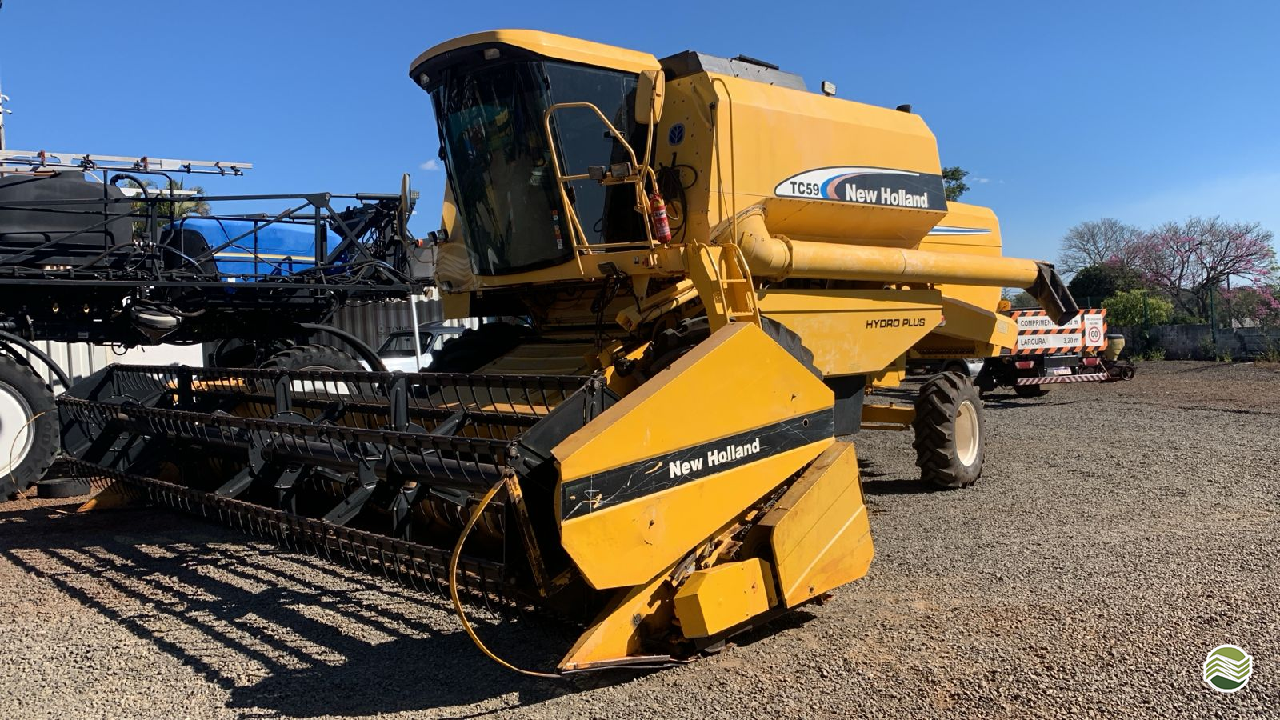 COLHEITADEIRA NEW HOLLAND TC 59 Top 100 Máquinas LONDRINA PARANÁ PR